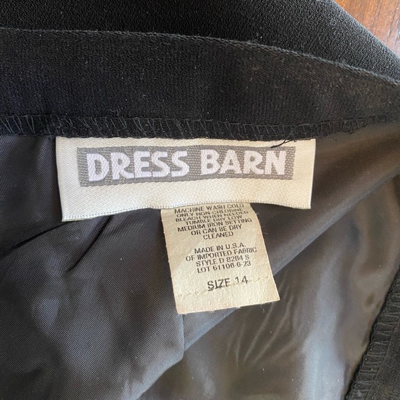 Vintage Dress Barn suit Pencil skirt in black Size 14 (likely a 12 today) - Picture 7 of 9